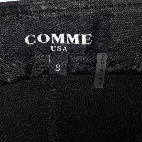 3/$20 Comme Faux Leather Zipper Shorts - Picture 3 of 4
